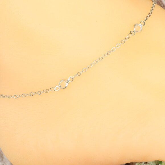 Dainty Anklet for Women – Elegant Everyday Jewelry & Perfect Gift | MLCRC1406 - Picture 1 of 10